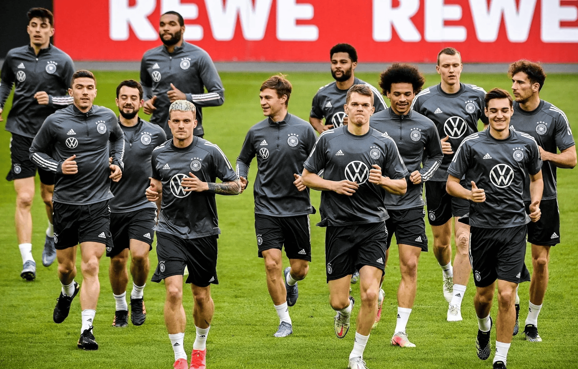 欧国联赛：法国队在计算得分上领先